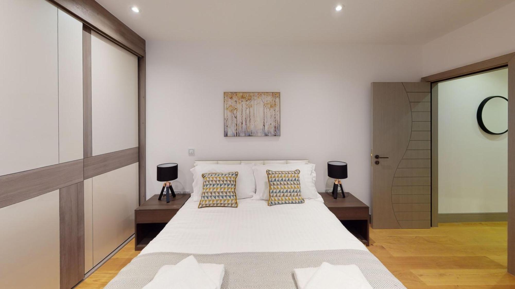 Charles Hope London Kew Bridge Apartment Exterior photo