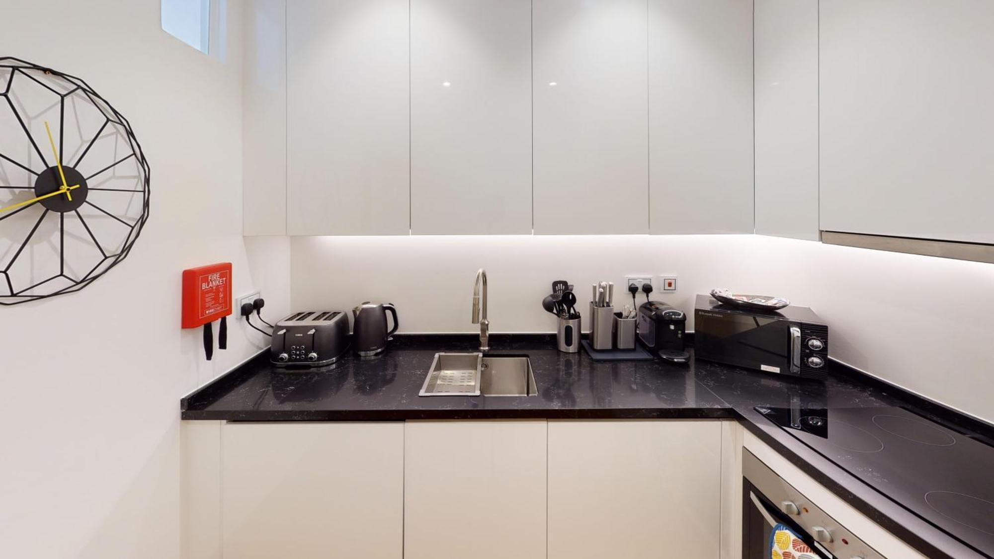 Charles Hope London Kew Bridge Apartment Exterior photo